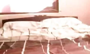 দুর্দশা, স্বামী ও চুদাচুদি ভিডিও নতুন স্ত্রী,