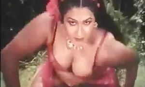 বড়ো পোঁদ সুন্দরী বালিকা পায়ু বড়ো কুকুরে চুদাচুদি মাই