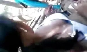 সুন্দরী চুদাচুদি ভিডিও হিন্দি বালিকা মাই এর
