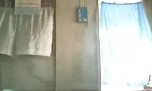 একটি বন্ধুর স্ত্রীকে মারধর ও থ্রিএক্স চুদাচুদিভিডিও রান্নাঘরে ধর্ষিত