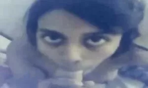 মহিলাদের অন্তর্বাস, প্রথম চুদাচুদি এশিয়ান