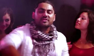 সুন্দরী বালিকা জোড়া বাঁড়ার চোদন ডাইরেক্ট চুদা চুদি অনুপ্রবেশ পোঁদ