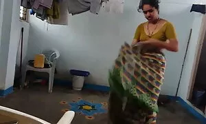 দুর্দশা, স্বামী ও স্ত্রী, নাইকাদের চুদাচুদি ভিডিও ব্লজব